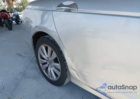 2011 Honda Accord 3.5 Ex-L from USA, damaged, VIN 1HGCP3F88BA008014